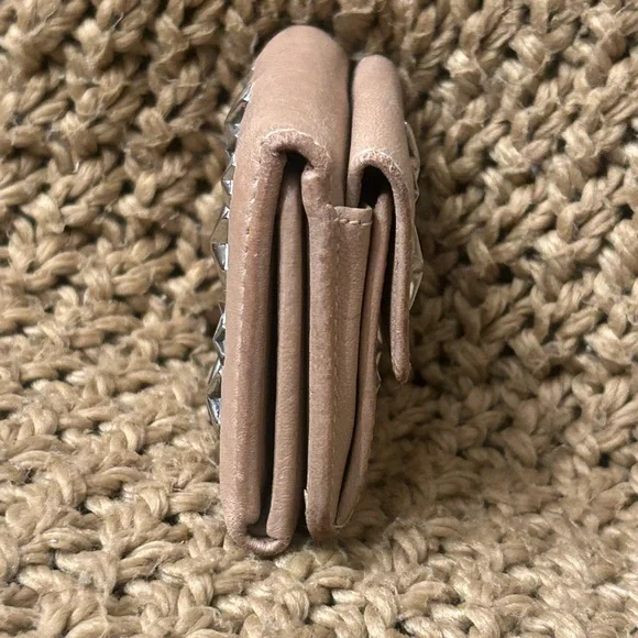 Jimmy Choo Star-Studded Nude Pink Leather Compact Wallet - EUC with COA - Picture 9 of 9